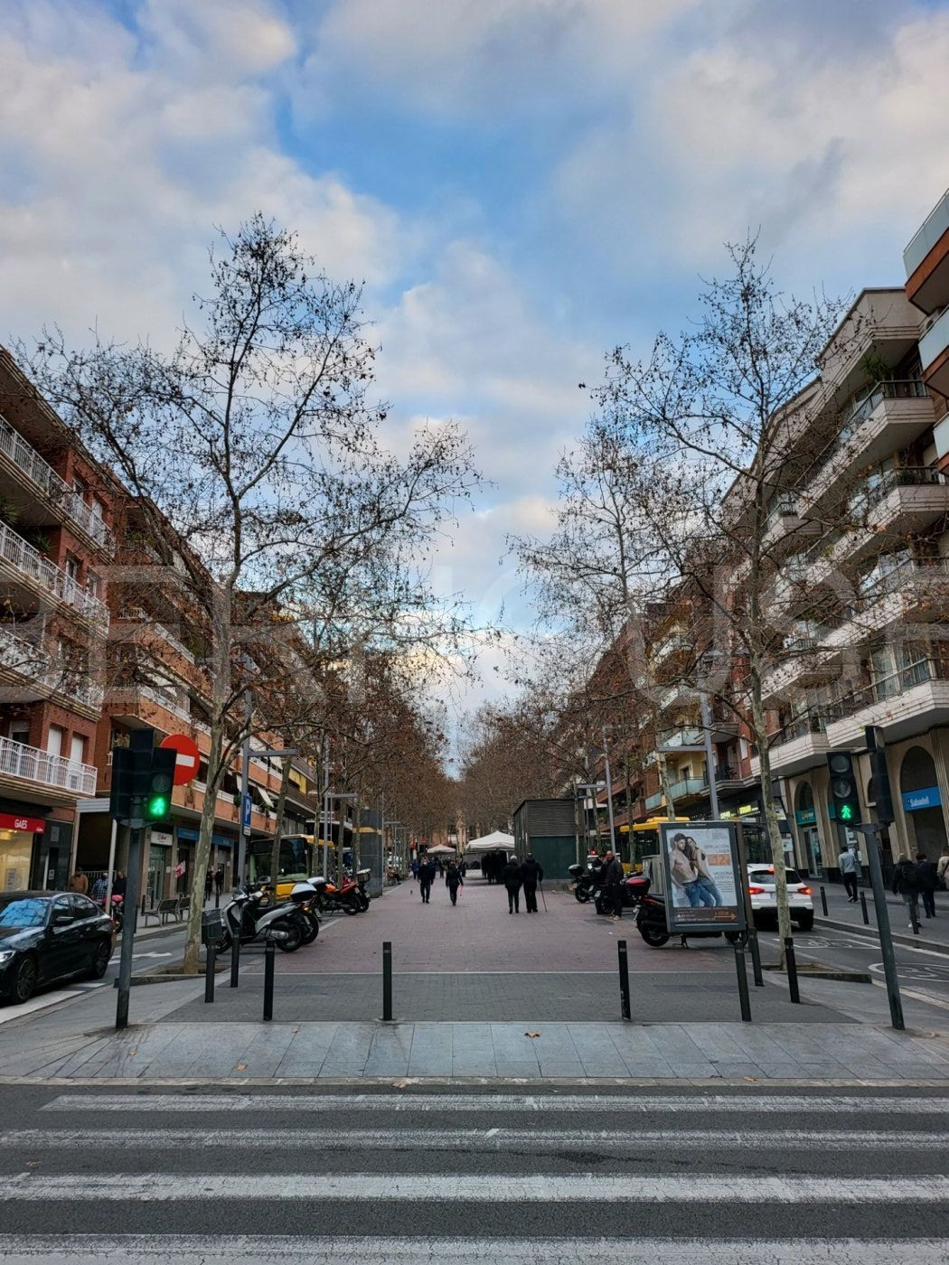Local comercial de 152m2  situado en Rambla San Sebastia
