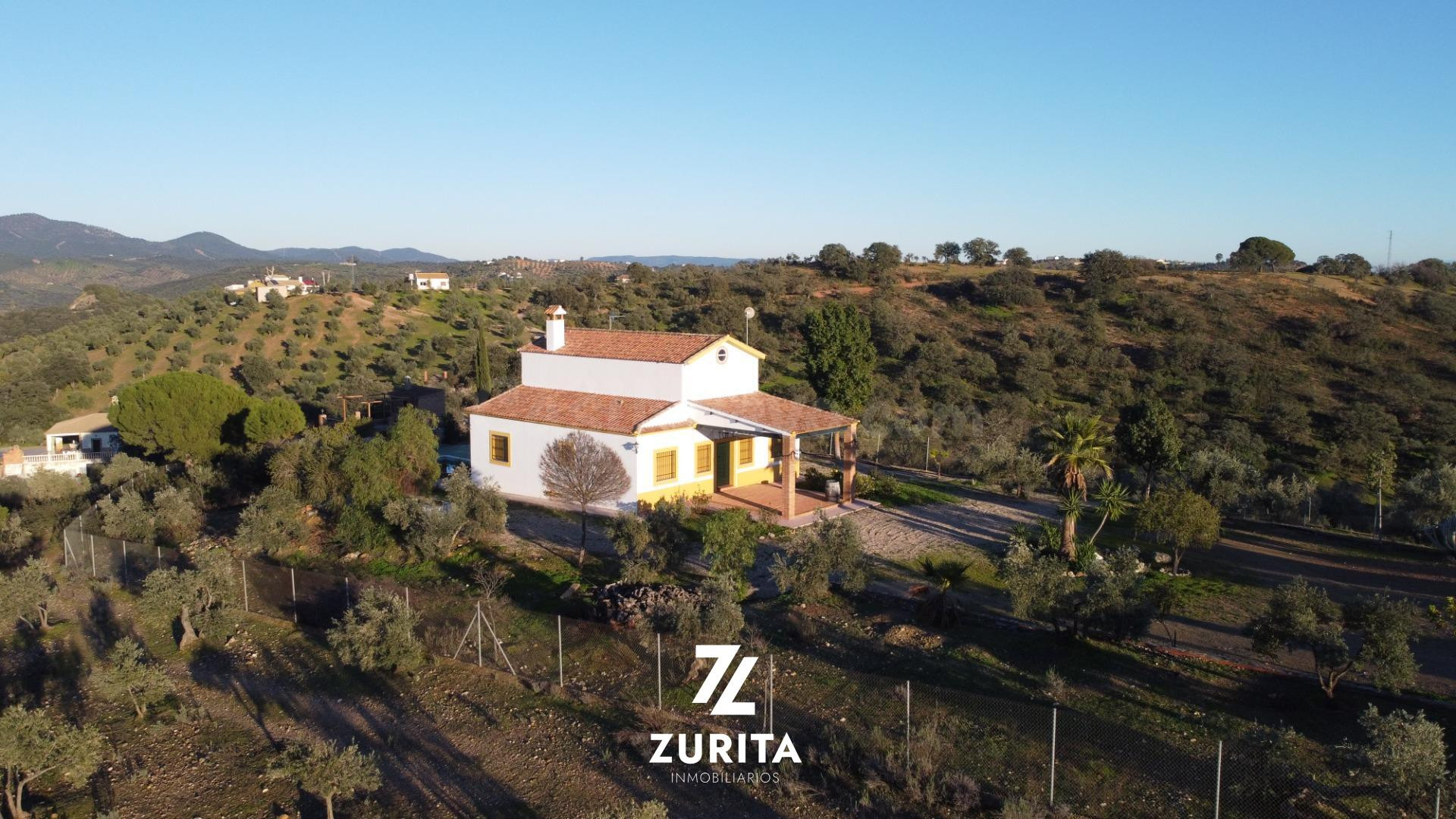 Olivar con casa de recreo