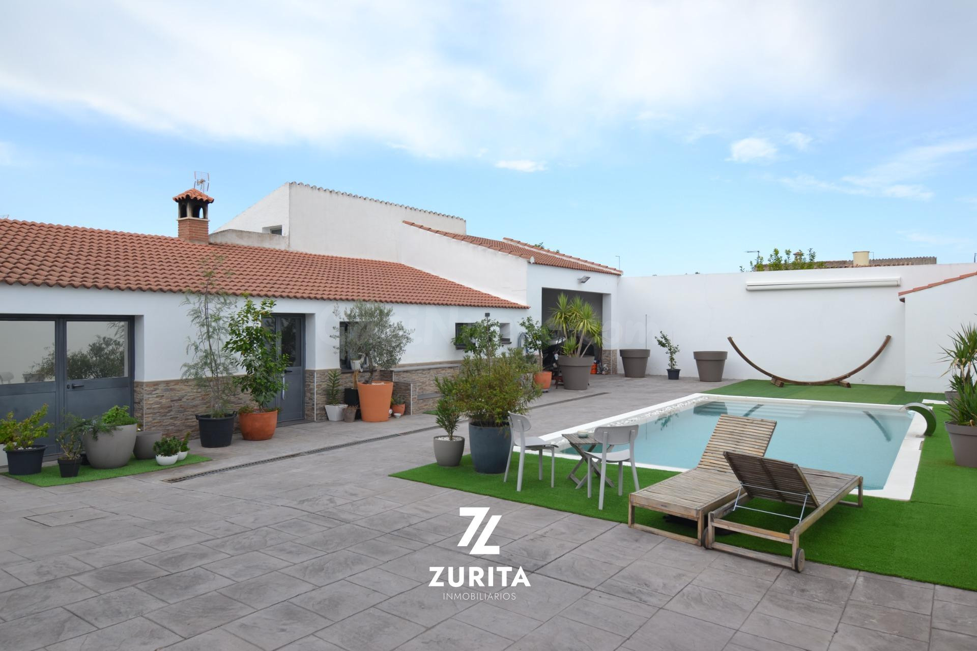Impresionante vivienda con casa de invitados, piscina y ampl - foto 2