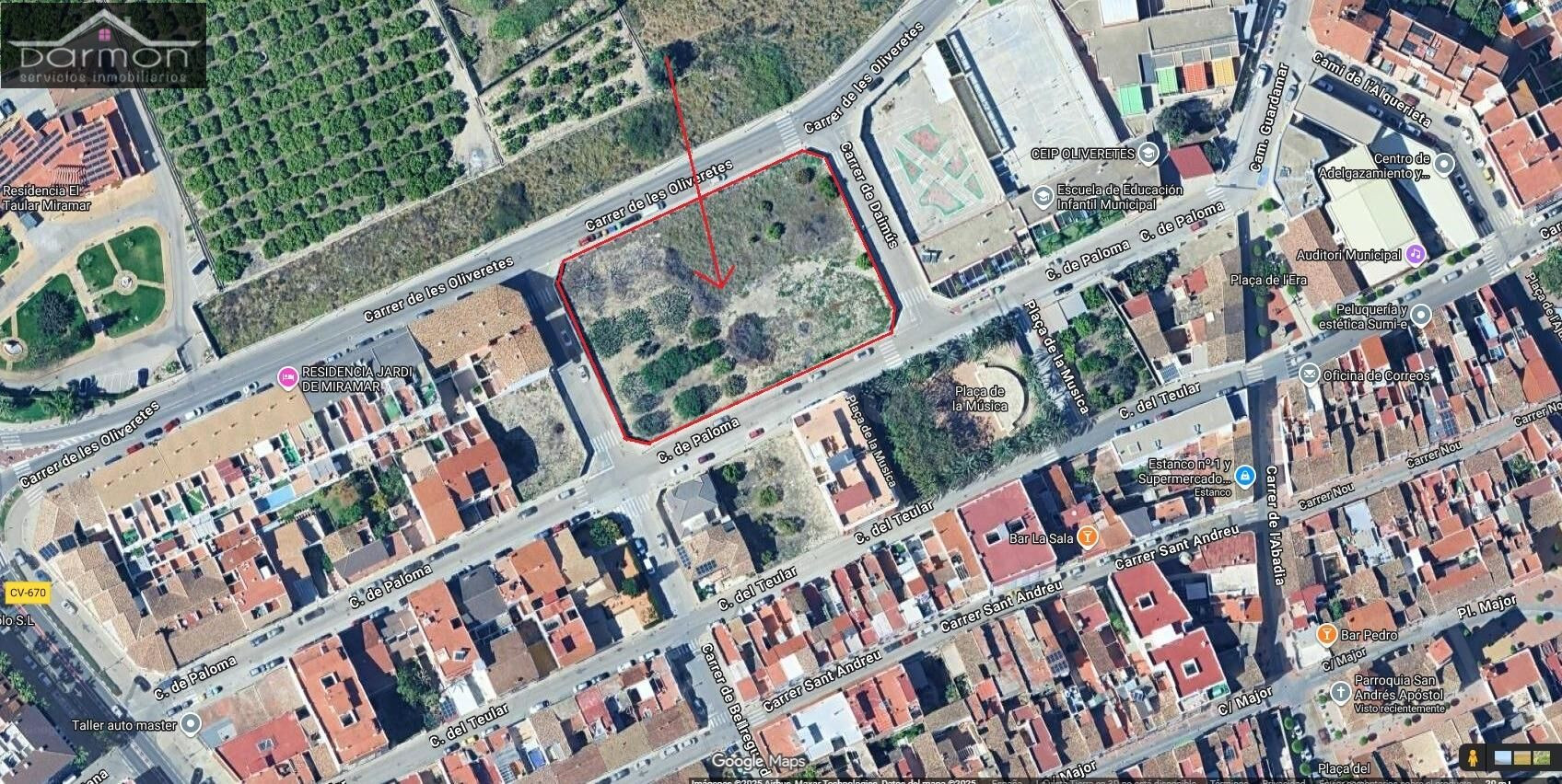 Amplio Solar Urbano en el Corazón de Miramar
