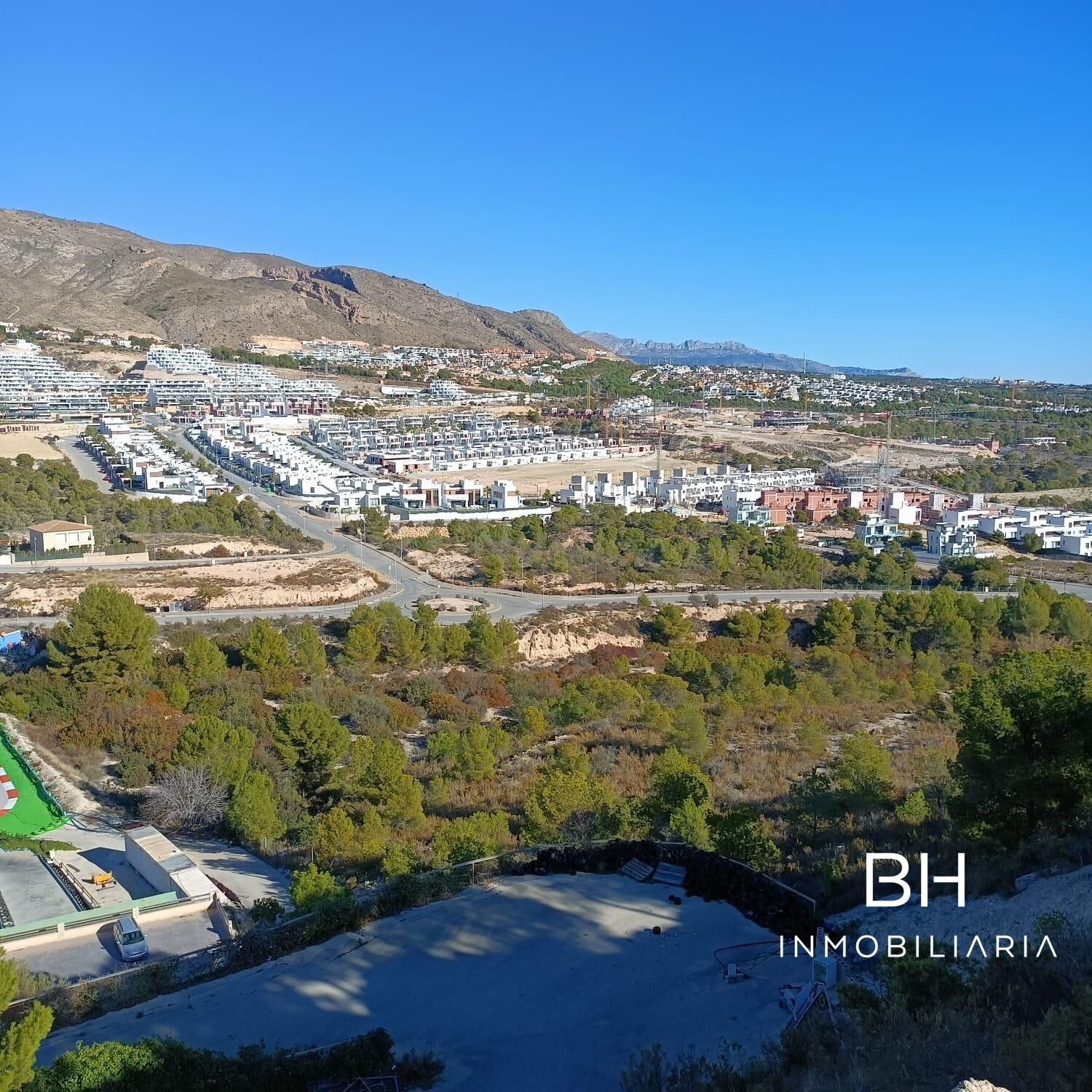 Terreno urbanizable de 35000m2 en Finestrat