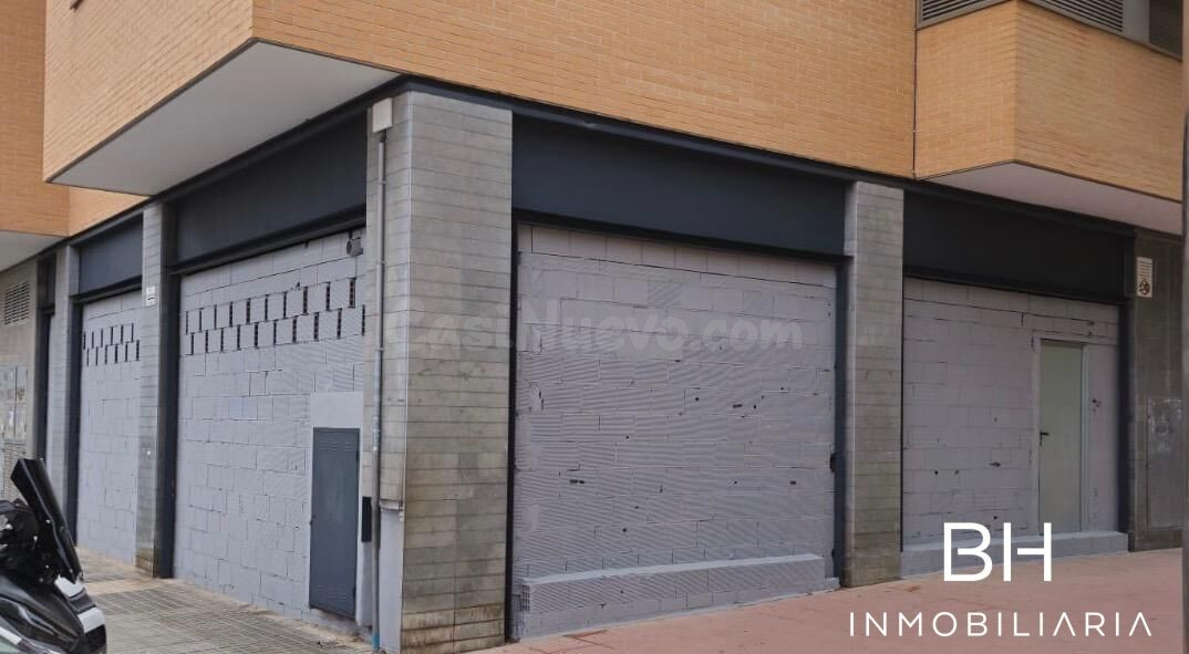 Local a un paso del corte ingles