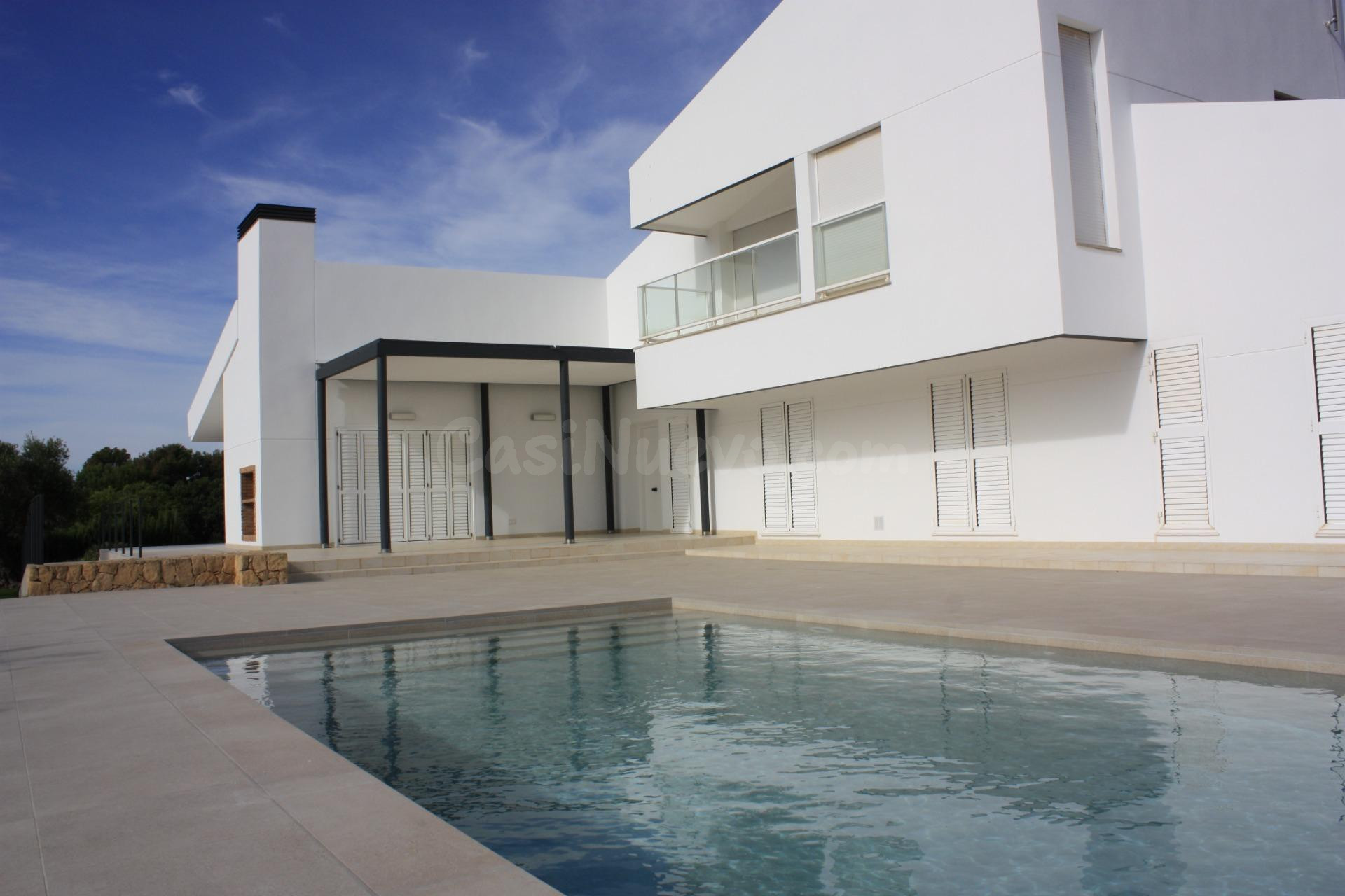 TU VILLA EN ALENDA GOLF