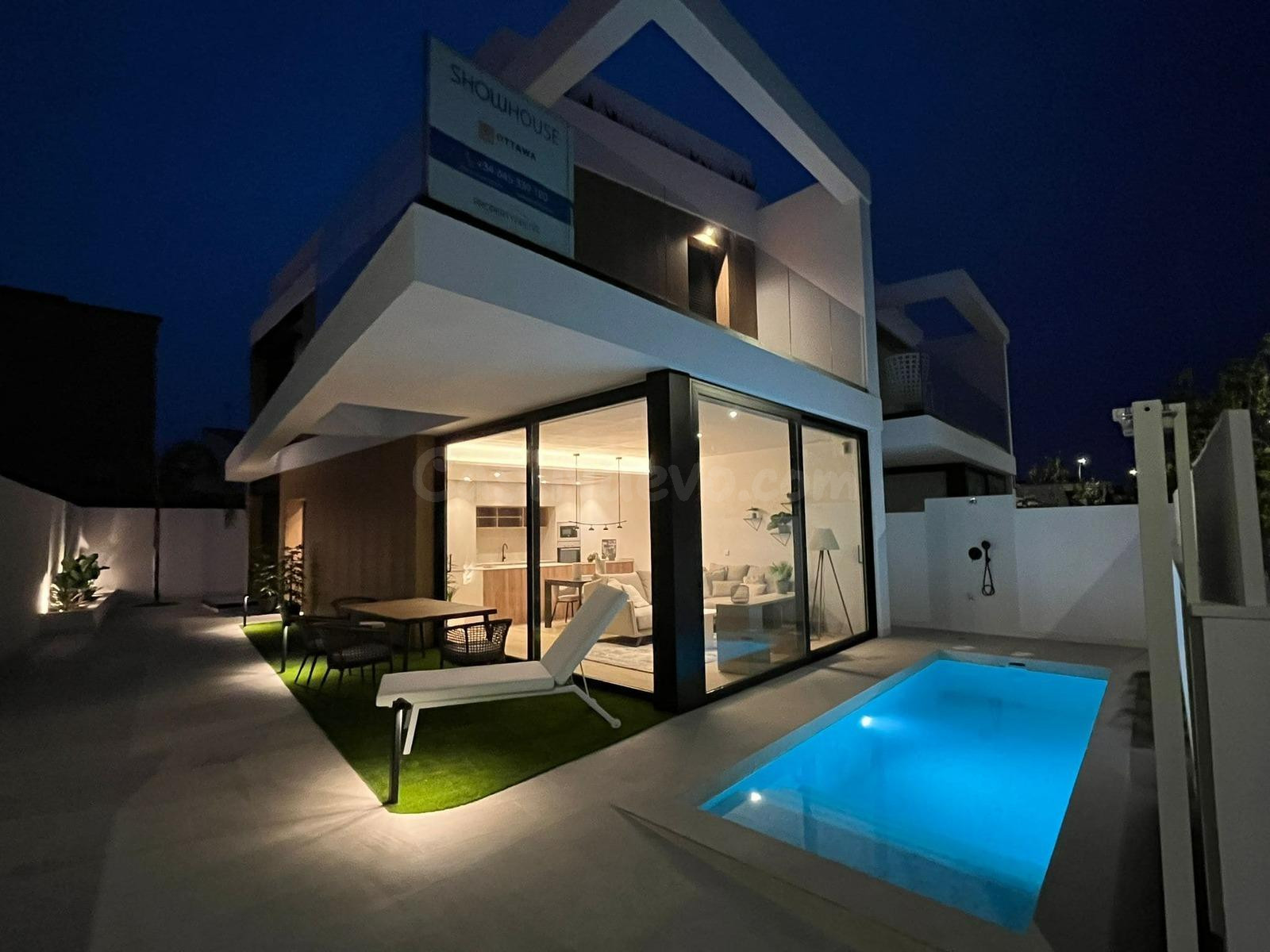 Llave a mano Villas de Lujo cerca del Mar & Golf