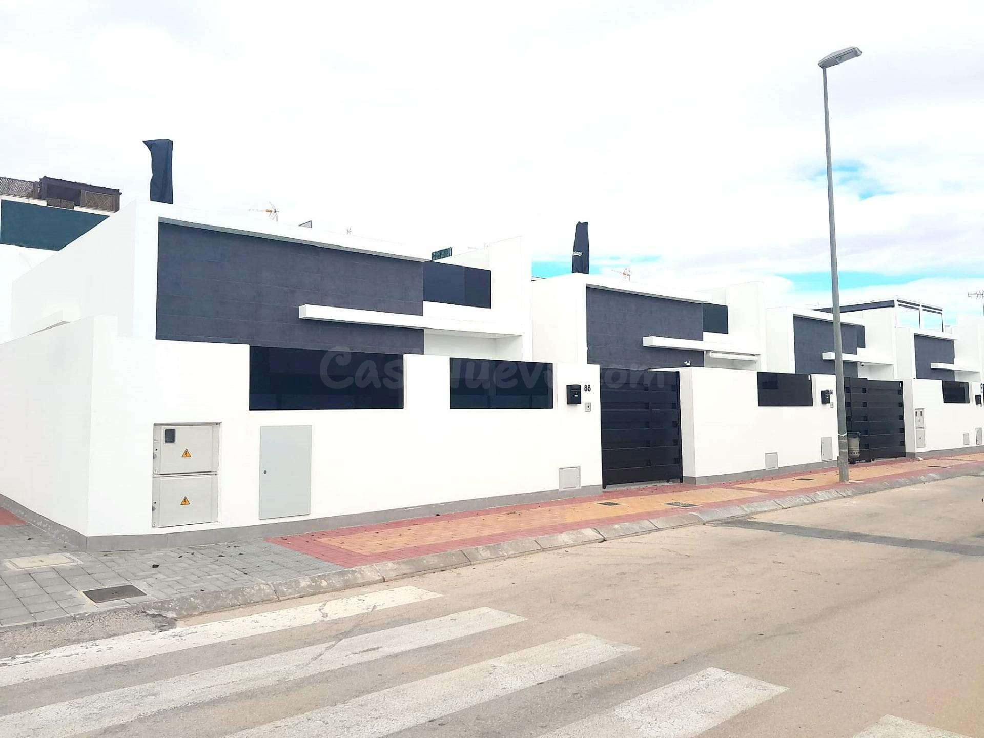 Villas modernas con piscina privada