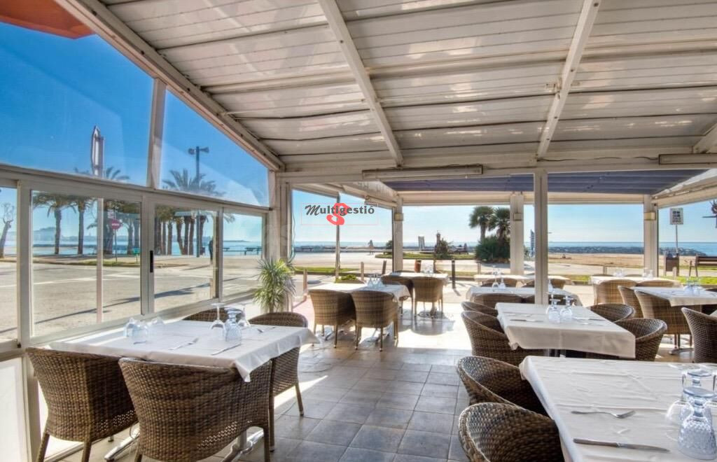 SANT ANTONI DE CALONGE: OPORTUNIDAD! SE VENDE RESTAURANTE A 1ª LÍNEA DE MAR.