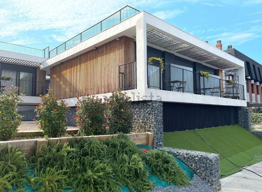 Se alquila Bonito Apartamento por temporadas en muy buen estado en Zona Berango
