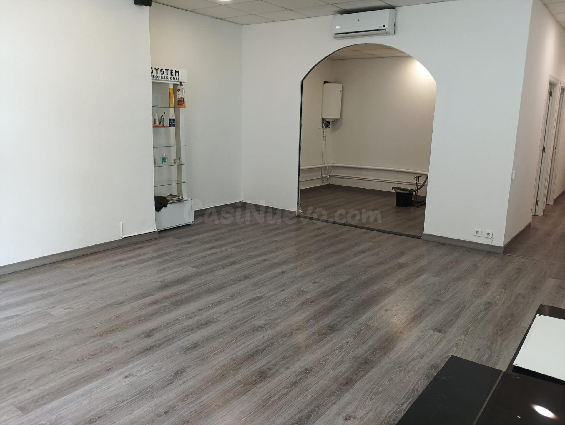 ALQUILER NAVE COMERCIAL URBISUR AV LOS DESCUBRIMIENTOS LISTA