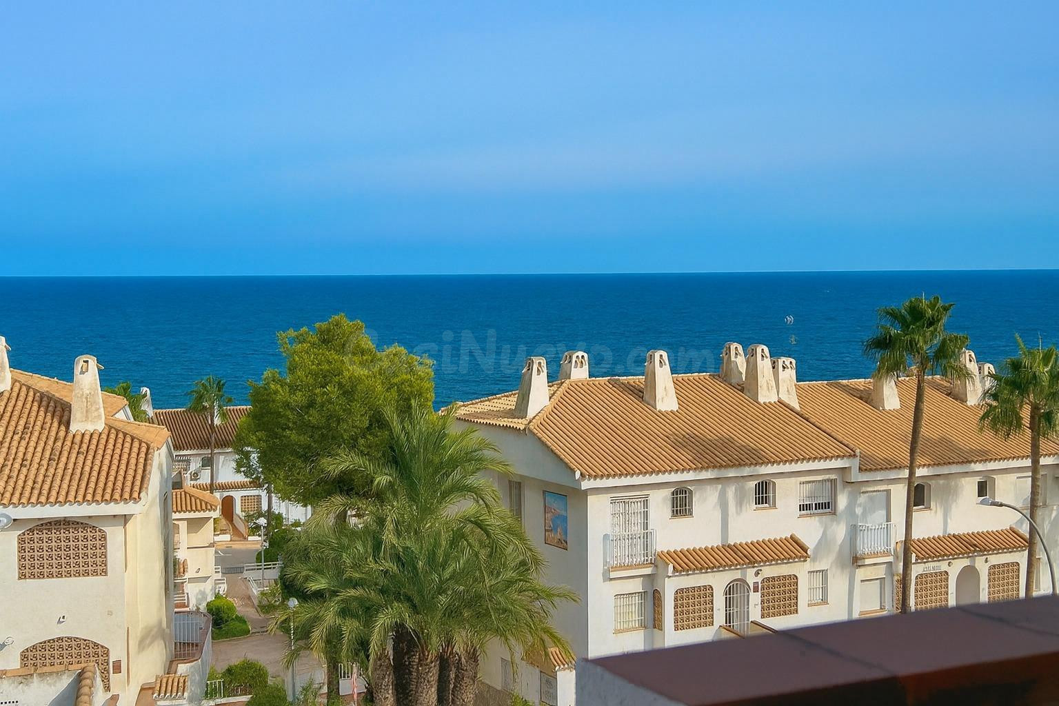 Dúplex en Aguamarina a 200m de la playa con vistas al mar