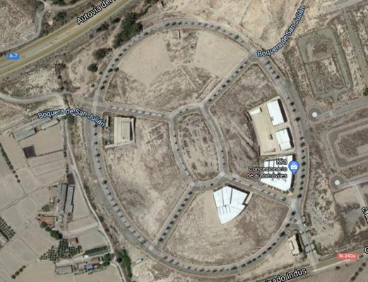 Cuatro Parcelas Industriales en Venta en Tercia