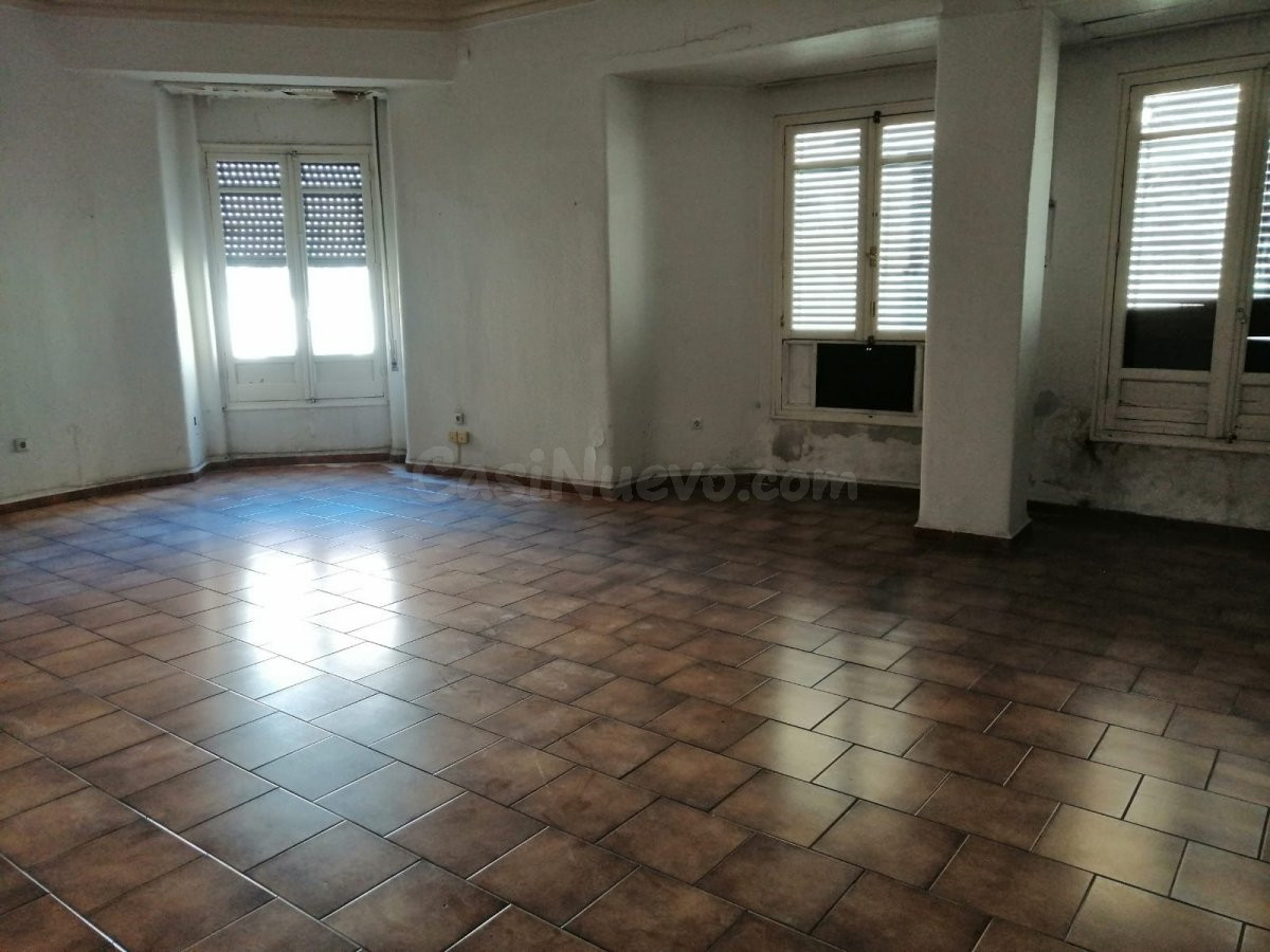 Piso en pleno centro de Córdoba para reformar