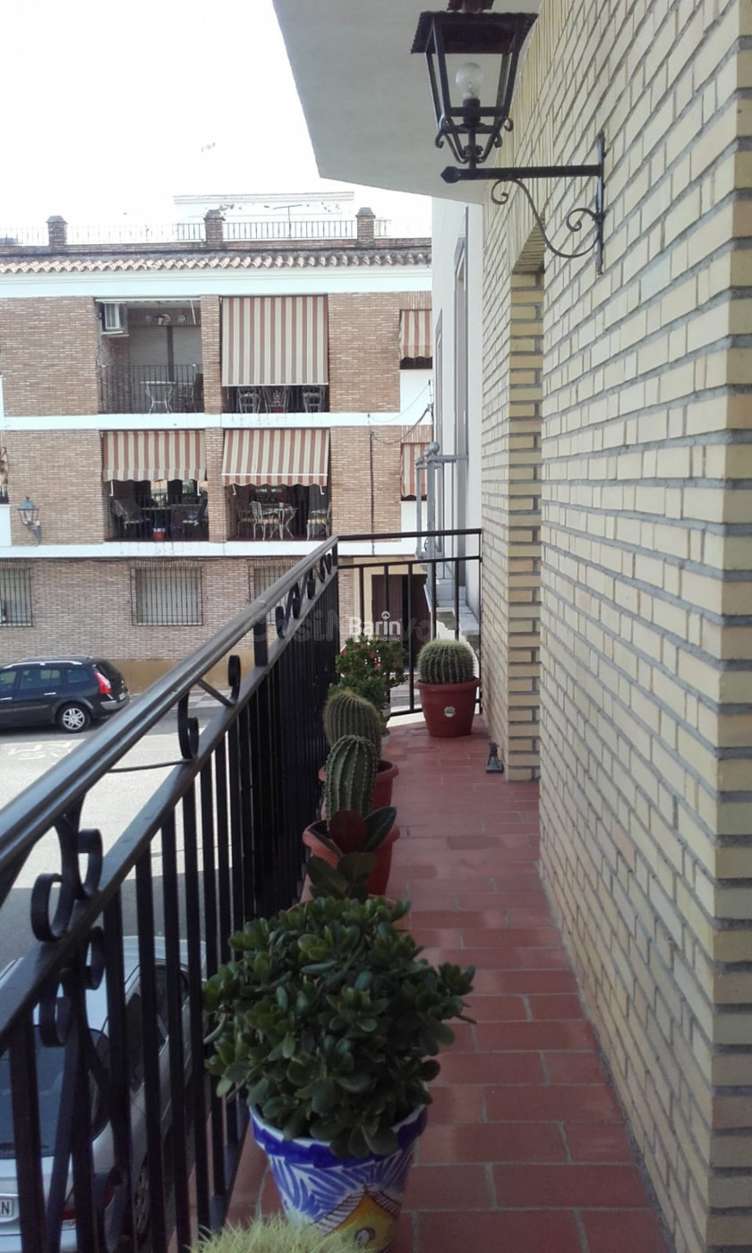 Casa de 3 plantas en la Victoria