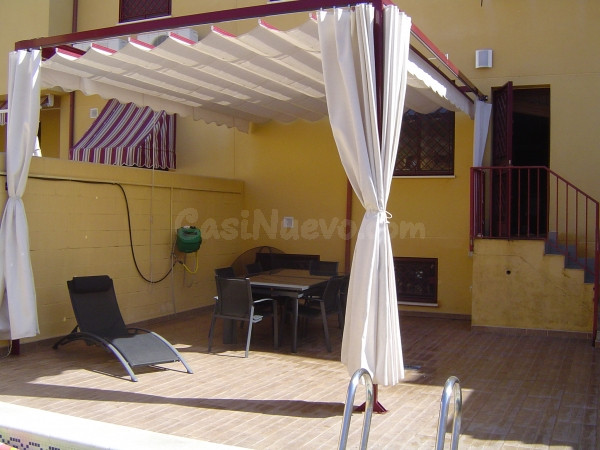 Preciosa casa con piscina propia en el Higuerón !!!!