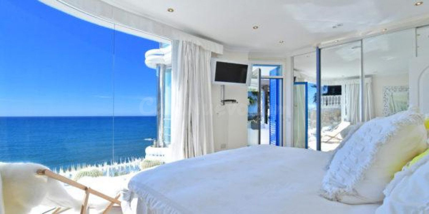 APARTAMENTO DE LUJO EN 1ª LÍNEA DE MAR EN TORREQUEBRADA - foto 4