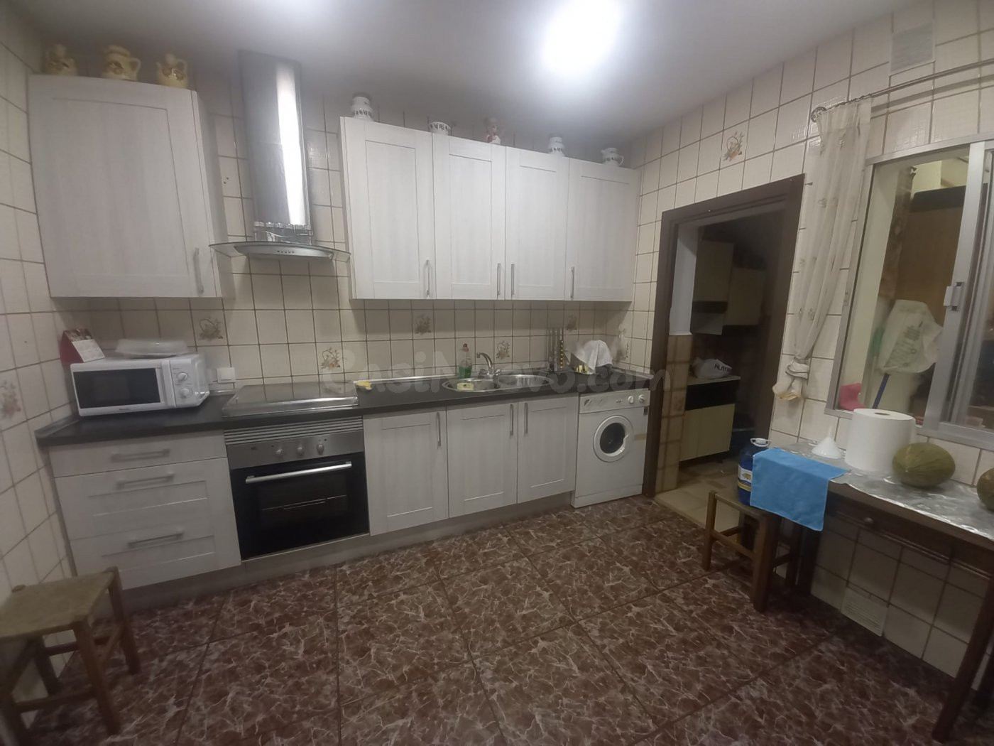 ¡¡Casa junto a la avenida del Cairo!!