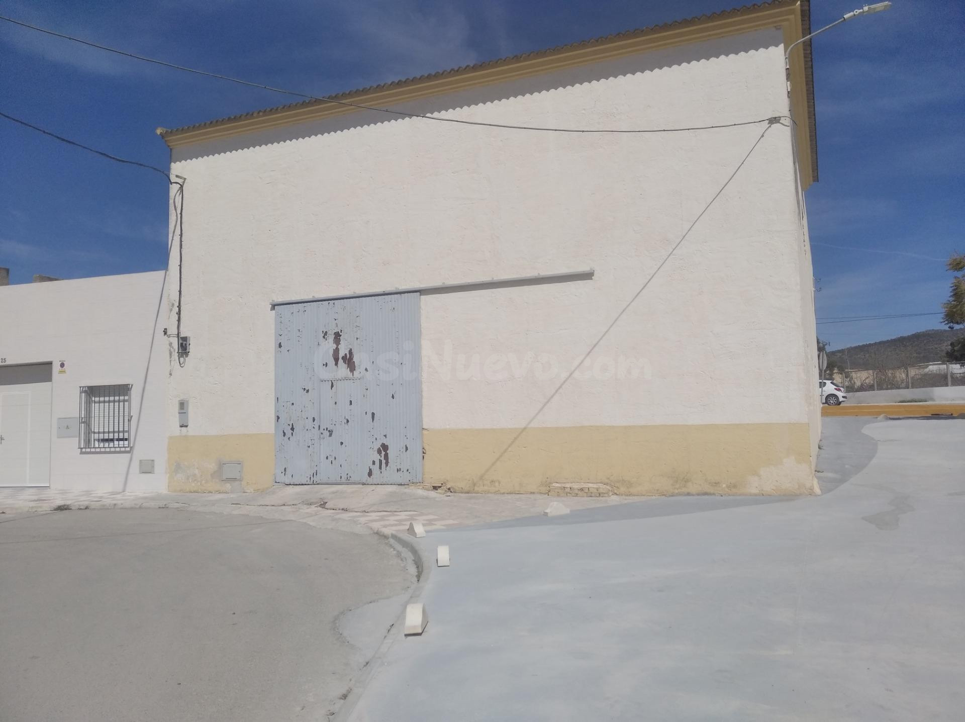 Venta de edificio en Pedrera