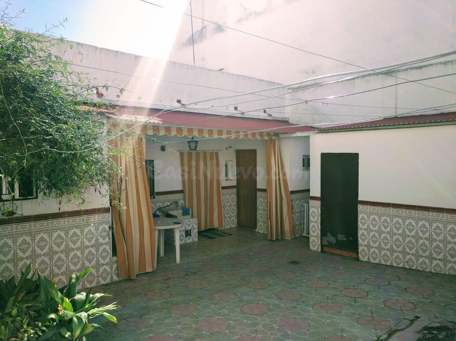 CASA SOLAR EN SANTA ROSA-VALDEOLLEROS CON PROYECTO PARA 6 VIVIENDAS + PISCINA. IDEAL INVERSORES