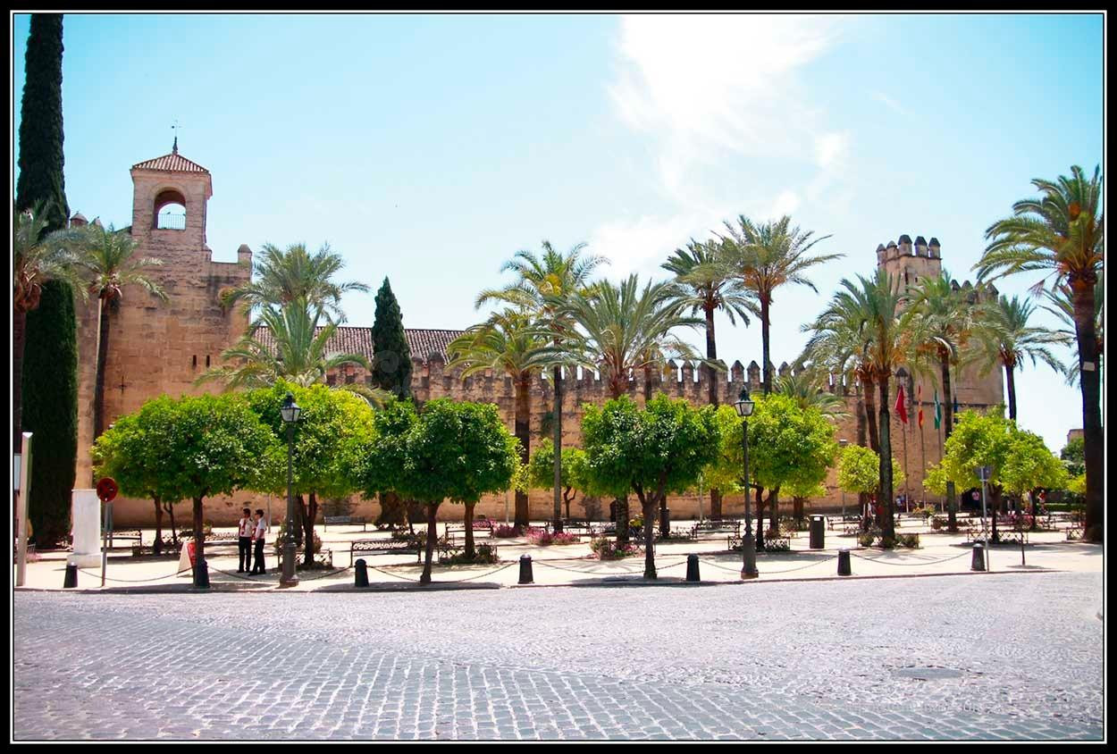 Local comercial en ubicación excepcional junto a la Mezquita-Catedral de Córdoba