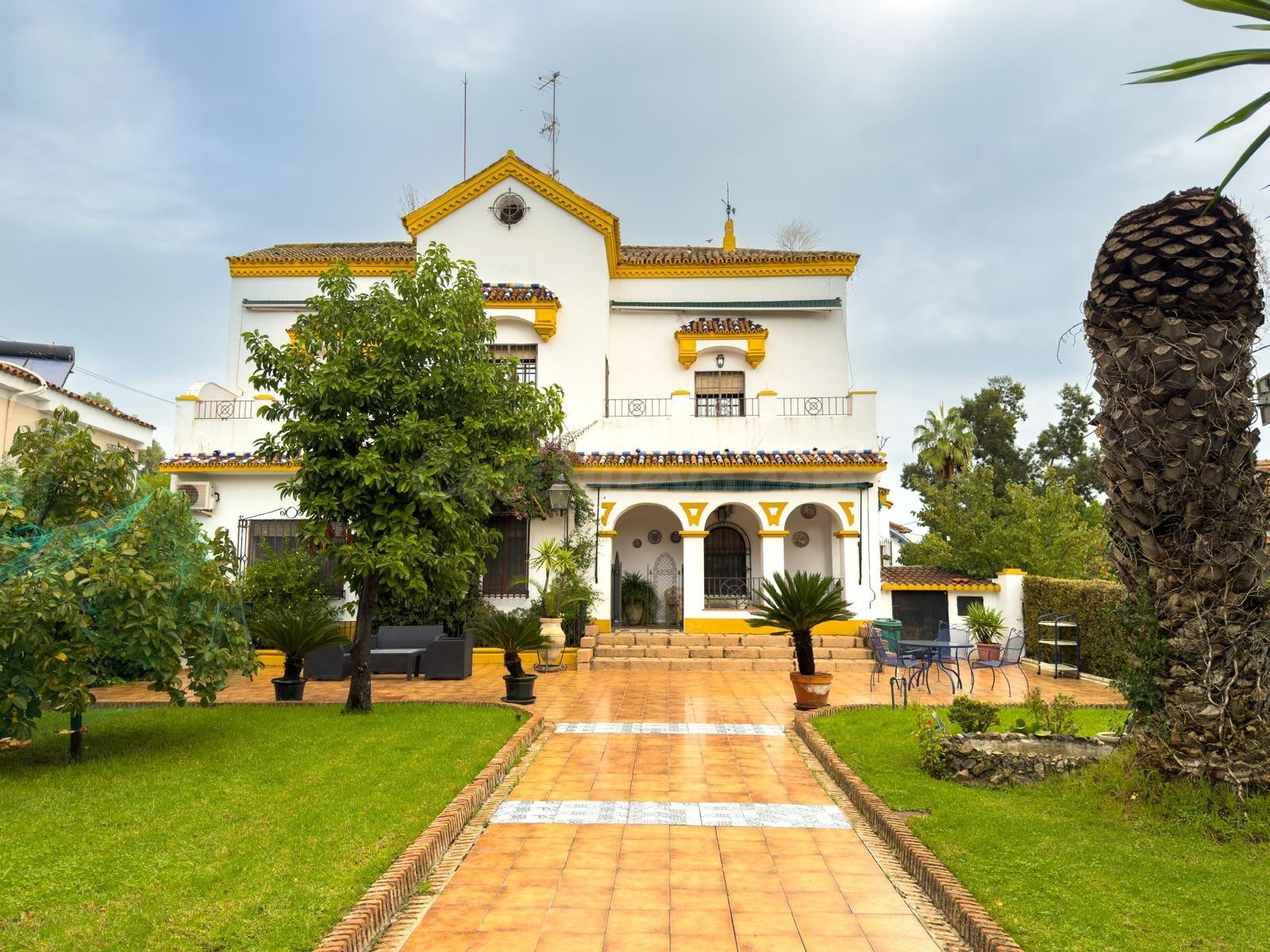 Chalet en Avda del Brillante