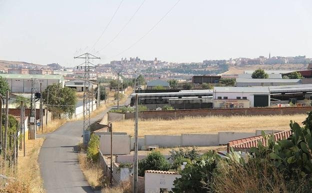 Bonita parcela en el Poligono Ganadero