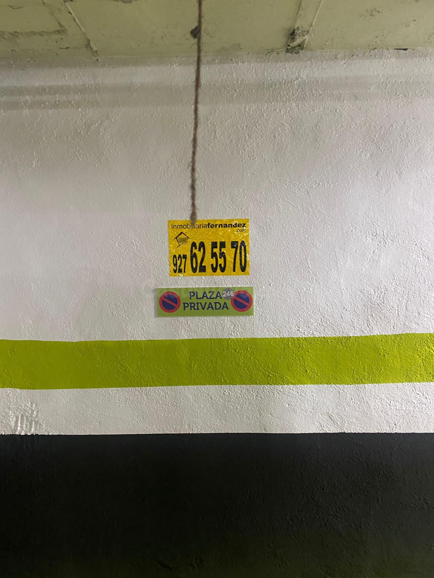 Estupenda Plaza de Garaje en pleno de Cáceres
