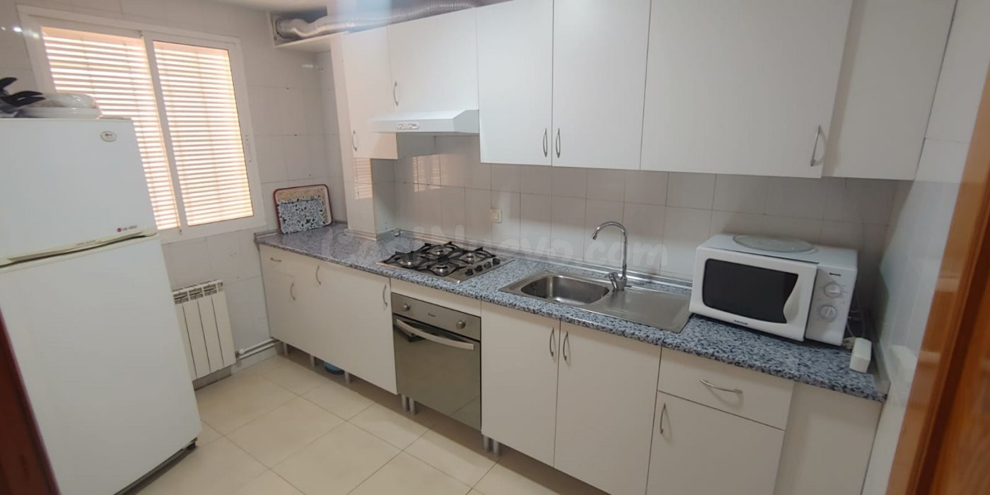 Ático dúplex de 260 metros, con terraza de 40 metros y 8 hab - foto 4