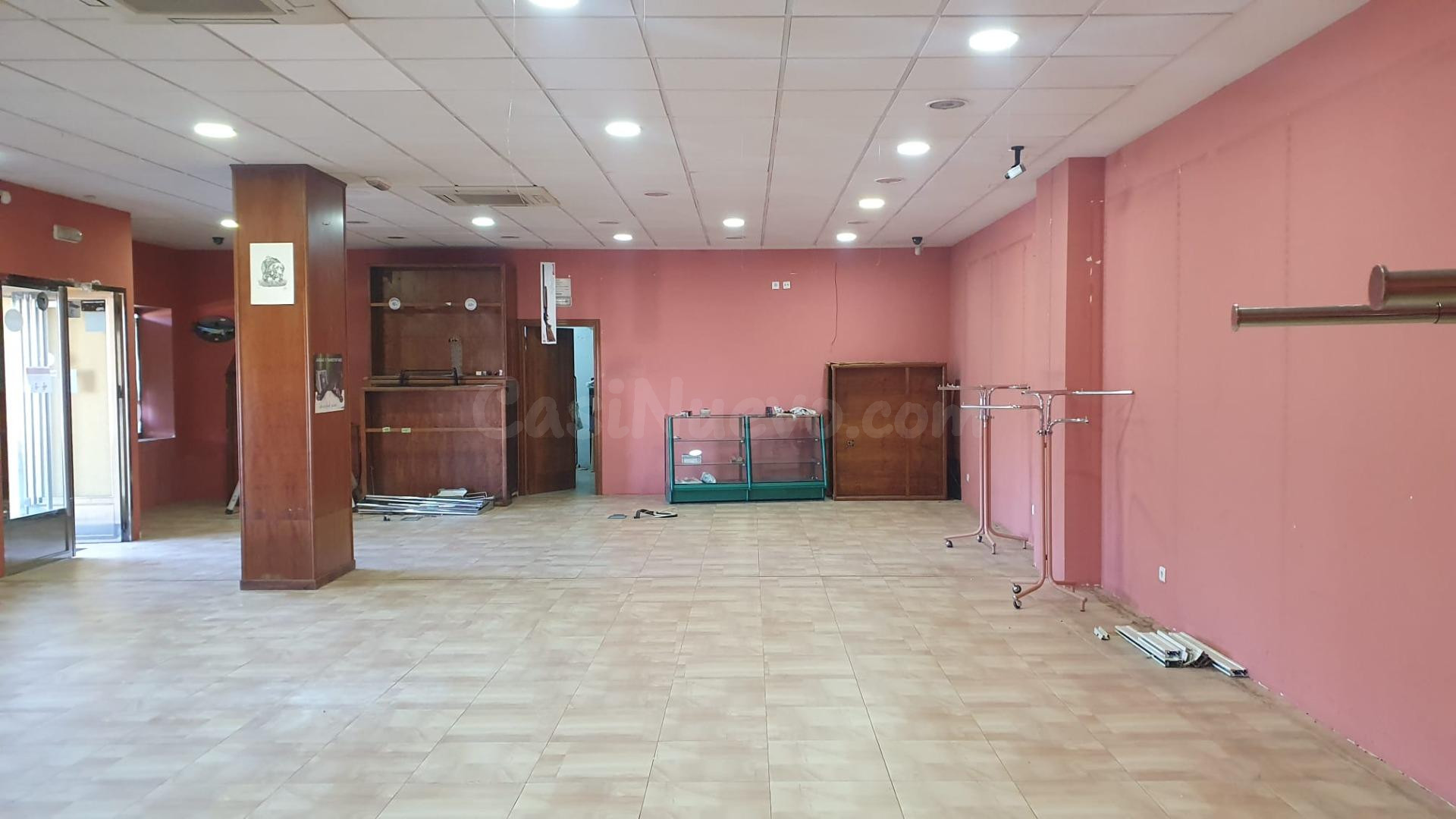 Magnifico local comercial en el nuevo Cáceres!!!