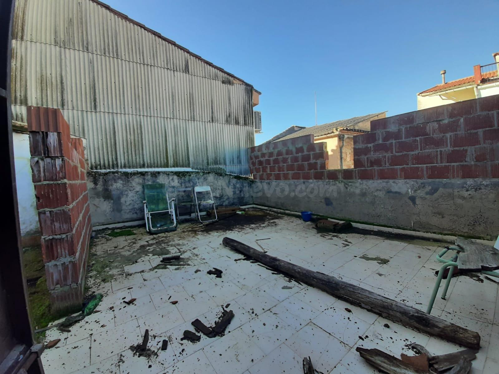 2X1 SE VENDEN VIVIENDAS EN ARROYO DE LA LUZ Y CARMONITA