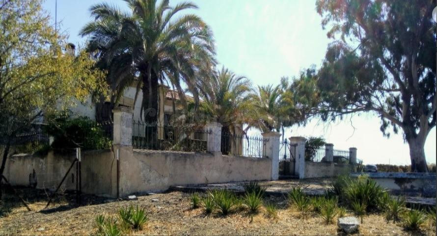 ESPECTACULAR CASA EN VENTA EN VIÑAS DE LA MATA, CÁCERES – 10 habitaciones, 4 BAÑOS