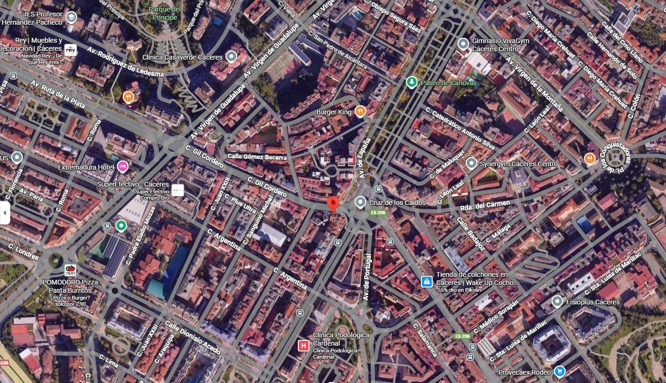 Despacho de alquiler en el centro de Cáceres