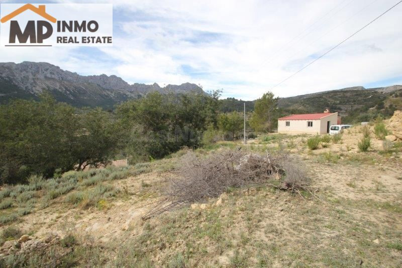 Parcela en Venta en Pinos, Benissa, Alicante