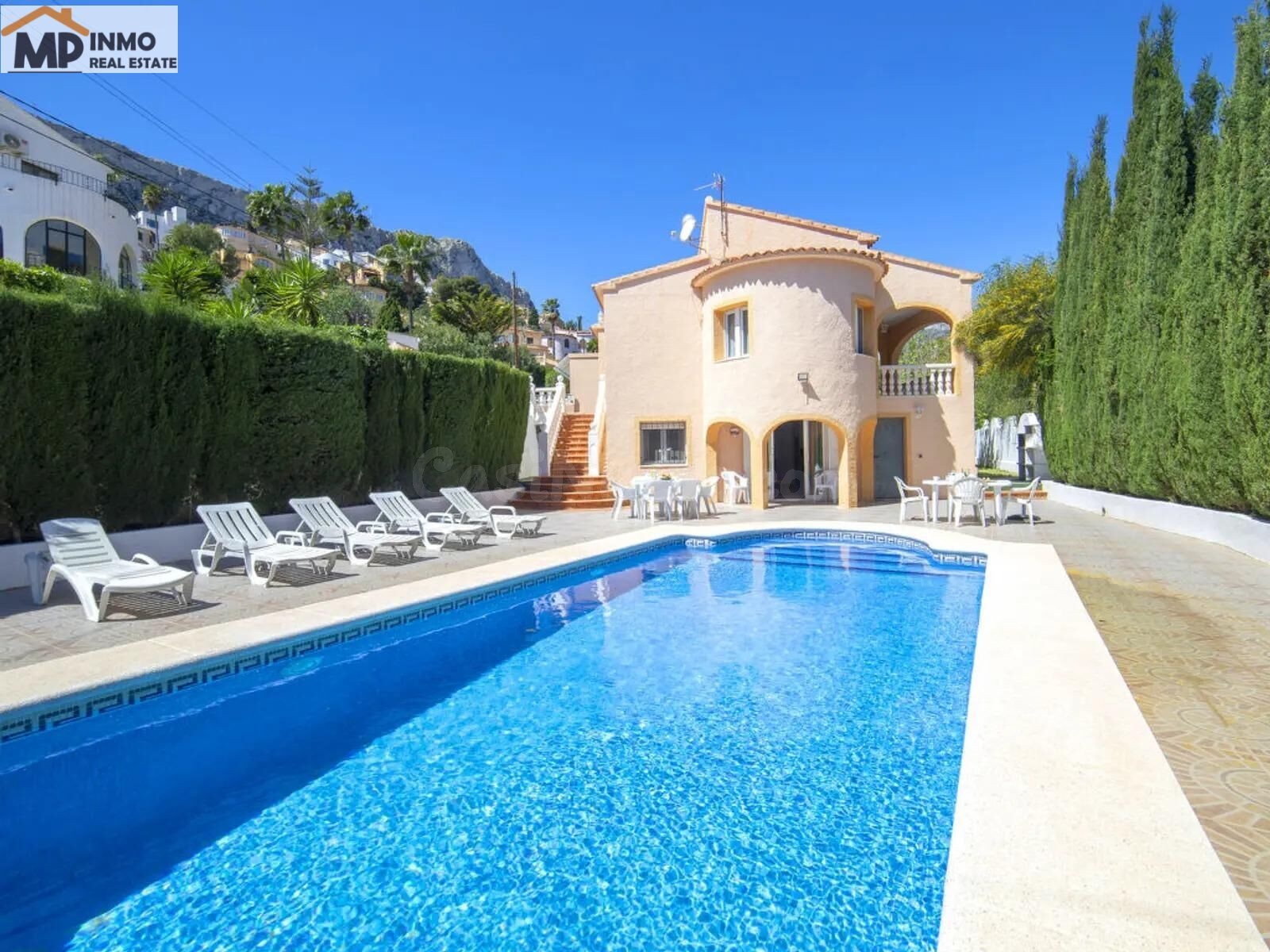 Villa con mucha privacidad a 1.5km de Puerto Blanco en Calpe