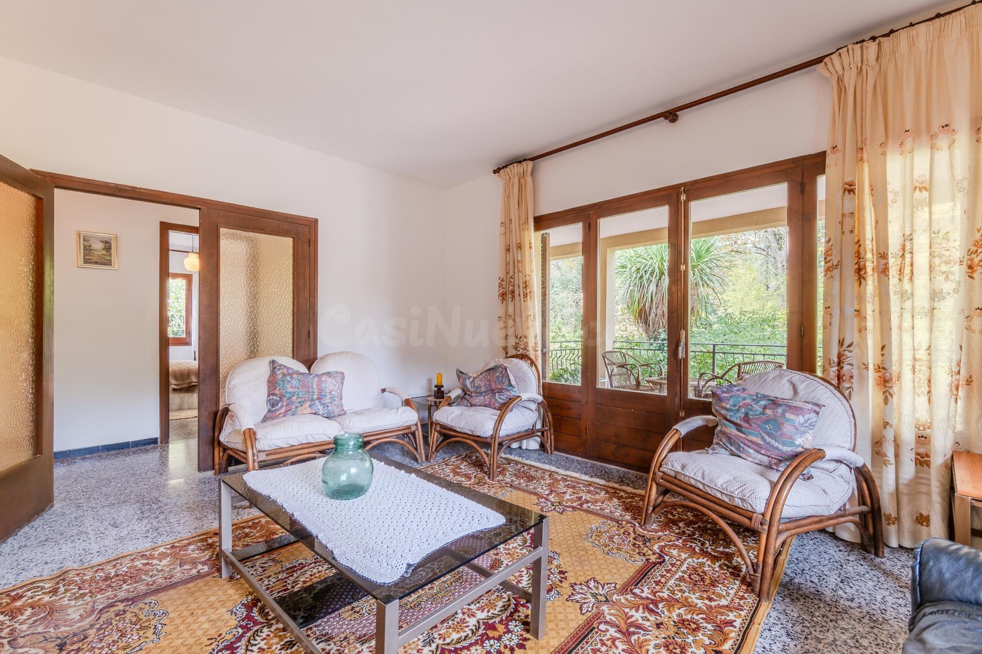 Casa en planta baja con terreno y acceso directo al río en Sant Llorenç de la Muga, Alt Empordà.