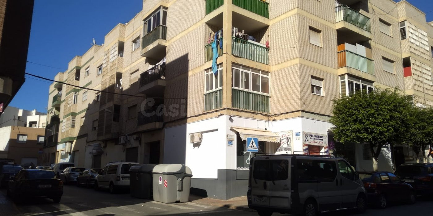Se vende piso de 3 dormitorios en El Ejido