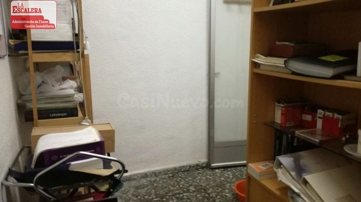 Se vende local a pie de calle