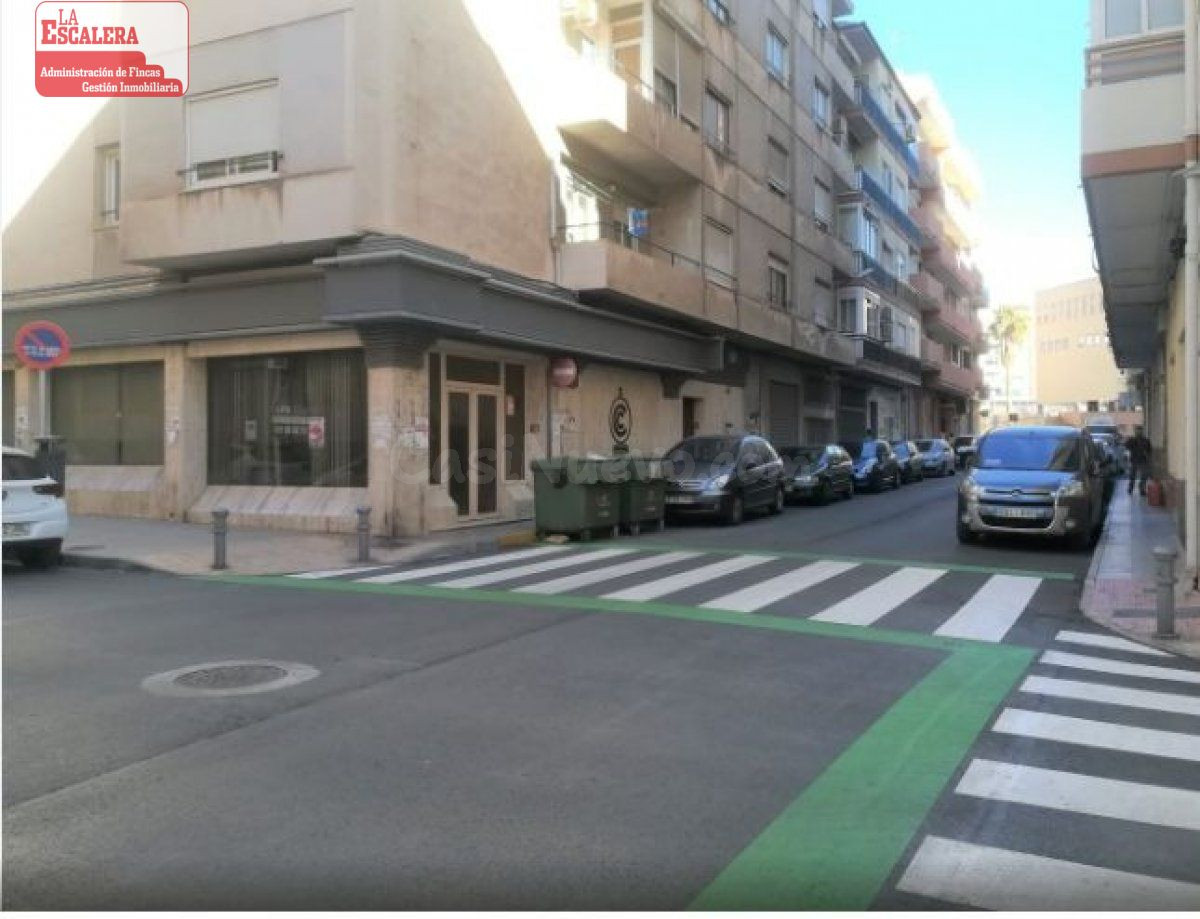 Amplio local en planta baja