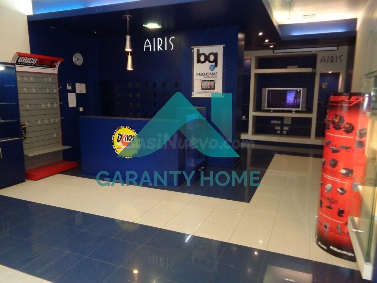 SE VENDE LOCAL COMERCIAL ZONA CENTRO