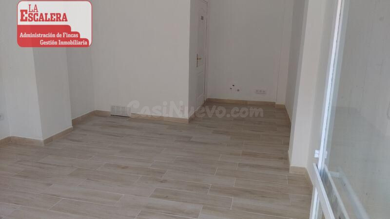 Local céntrico en Ibi recién reformado