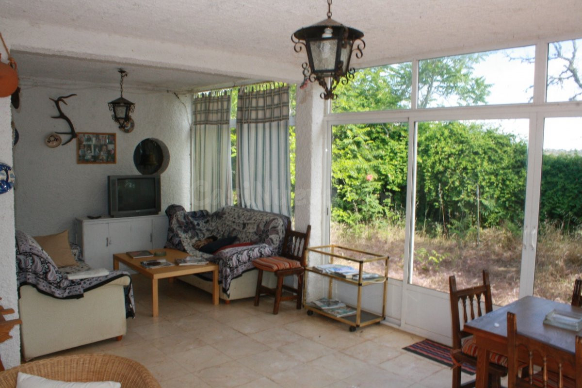 CASA CON TERRENO EN MALPARTIDA DE CÁCERES