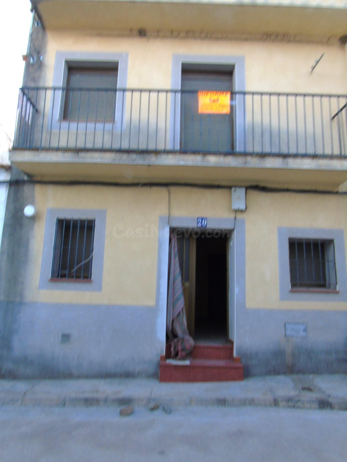 CASA EN MEMBRÍO - CÁCERES -