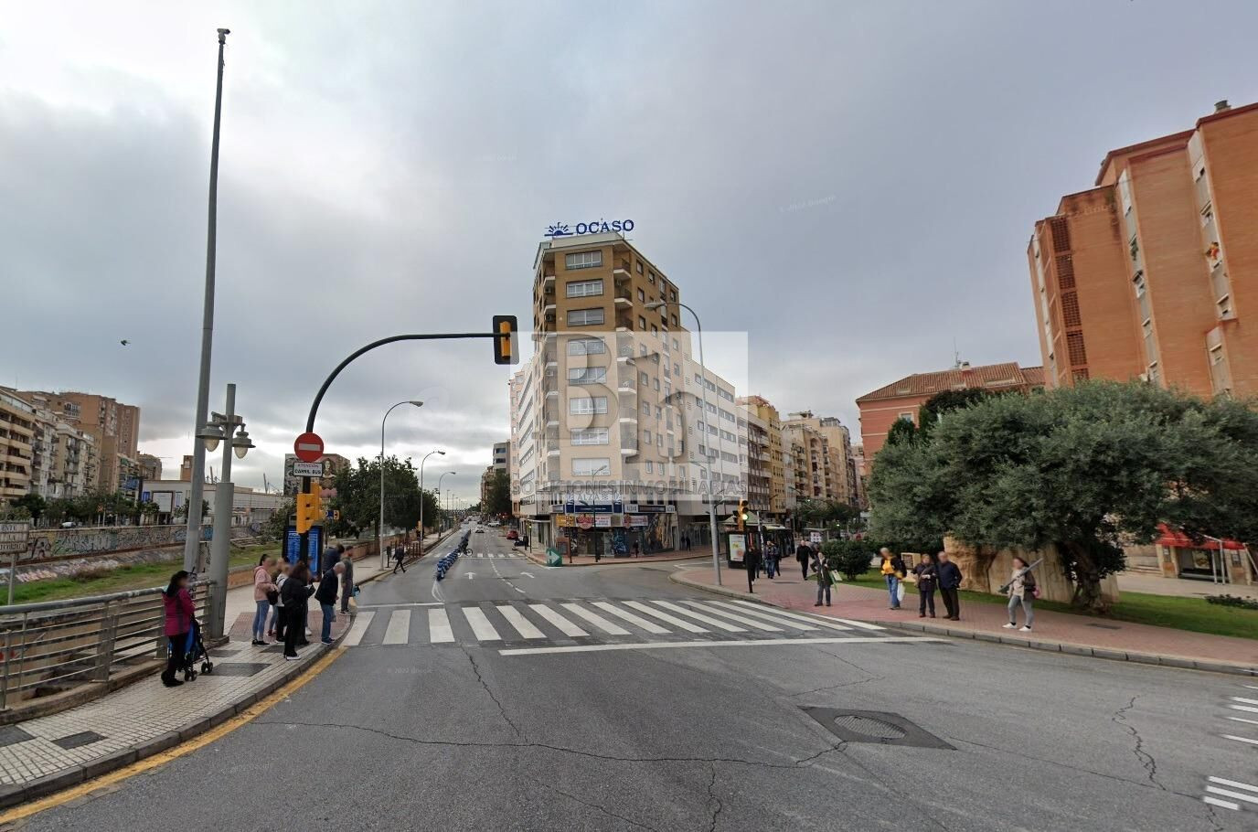 SE VENDE PLAZA DE APARCAMIENTO EN CALLE CUARTELES