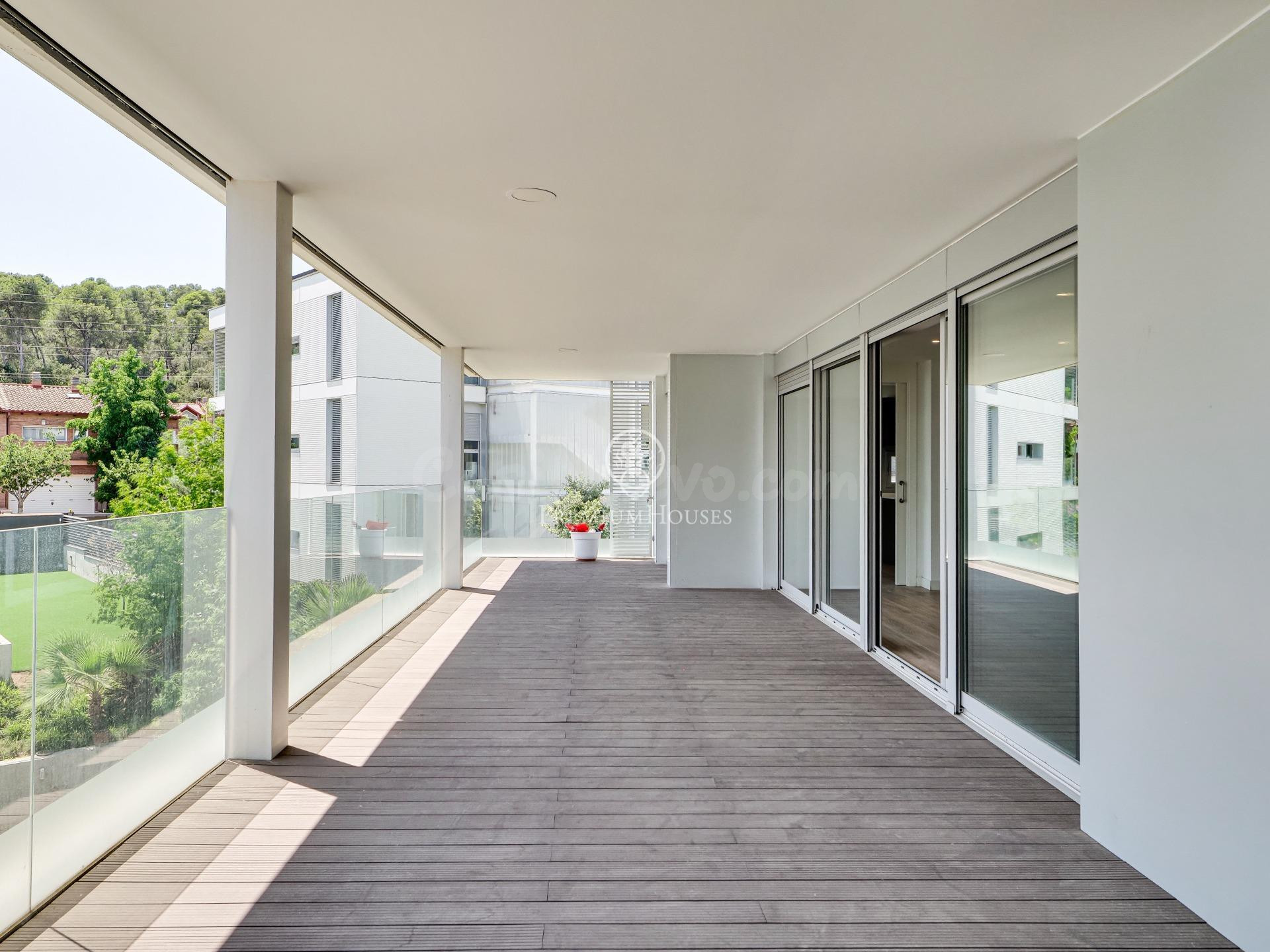 Ático exclusivo con terraza y piscina en el Golf de Sant Cugat