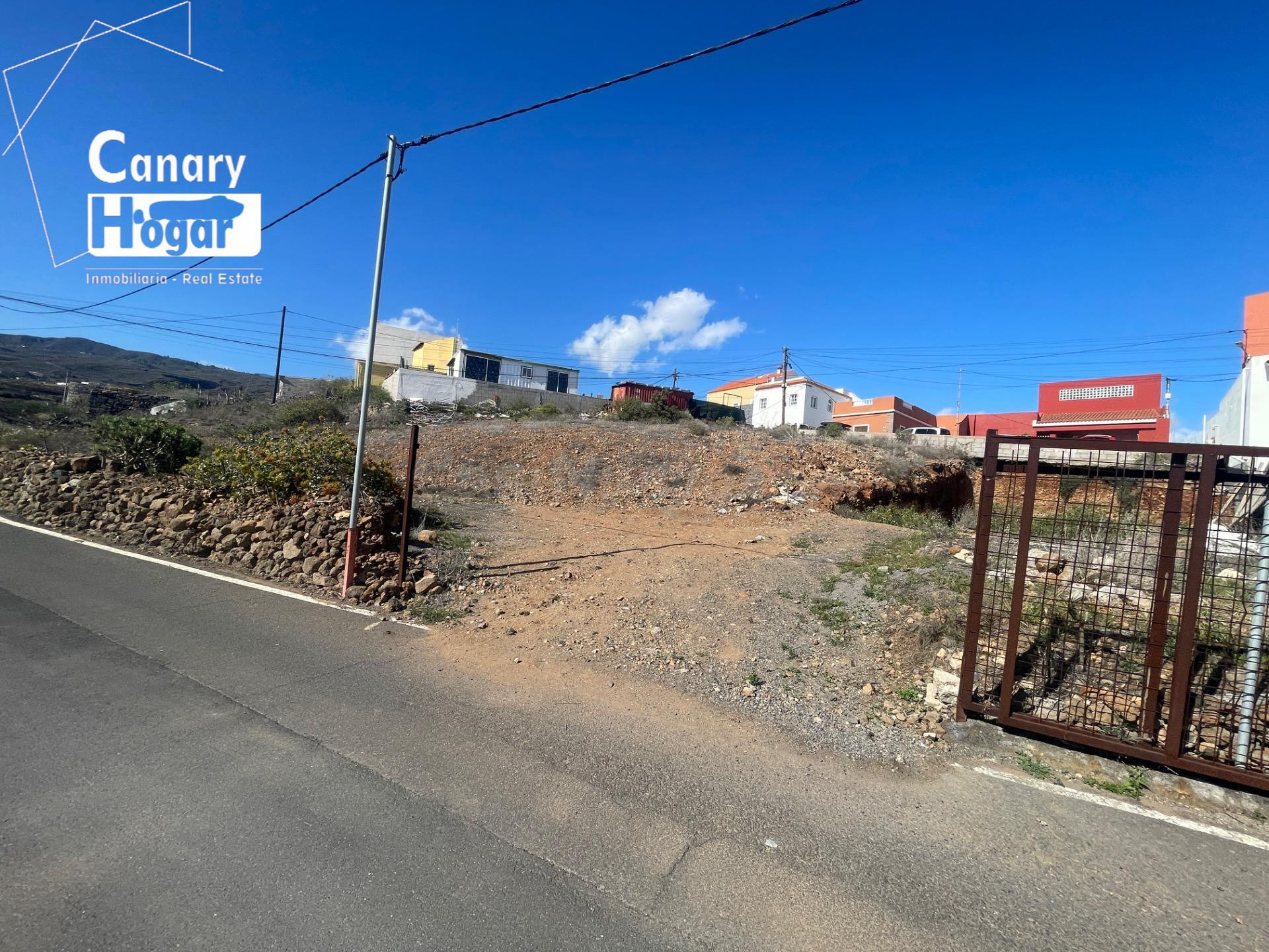 Terreno mixto con 2 parcelas urbana y rustica en venta en San Miguel de Abona CON LICENCIA DE OBRA