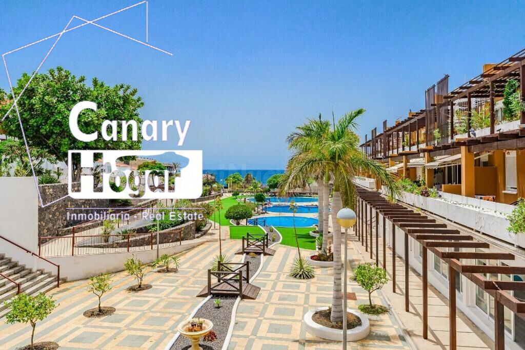 Se Vende Atico Duplex de esquina Reformado en Complejo El Barranco Amarilla Golf con vistas al mar
