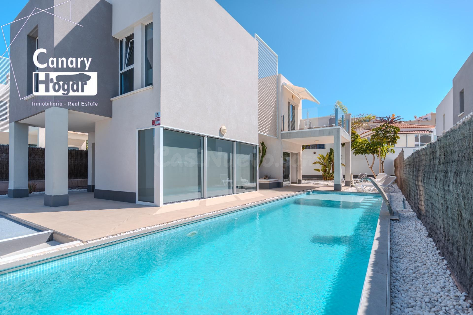 Villa Moderna y Acogedora con Piscina Privada en “Nirvana Paraíso” Costa Adeje