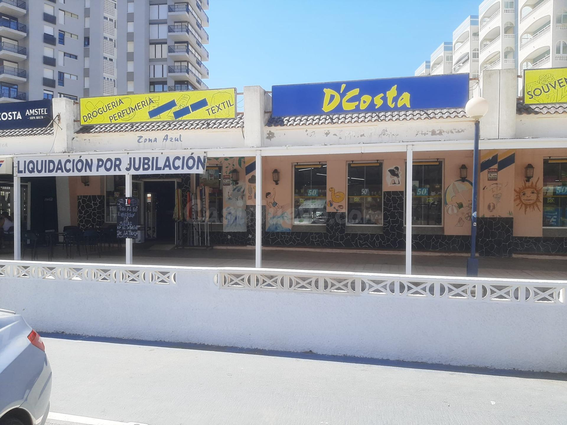 2 BAJOS COMERCIALES JUNTOS O SEPARADOS 230 M2