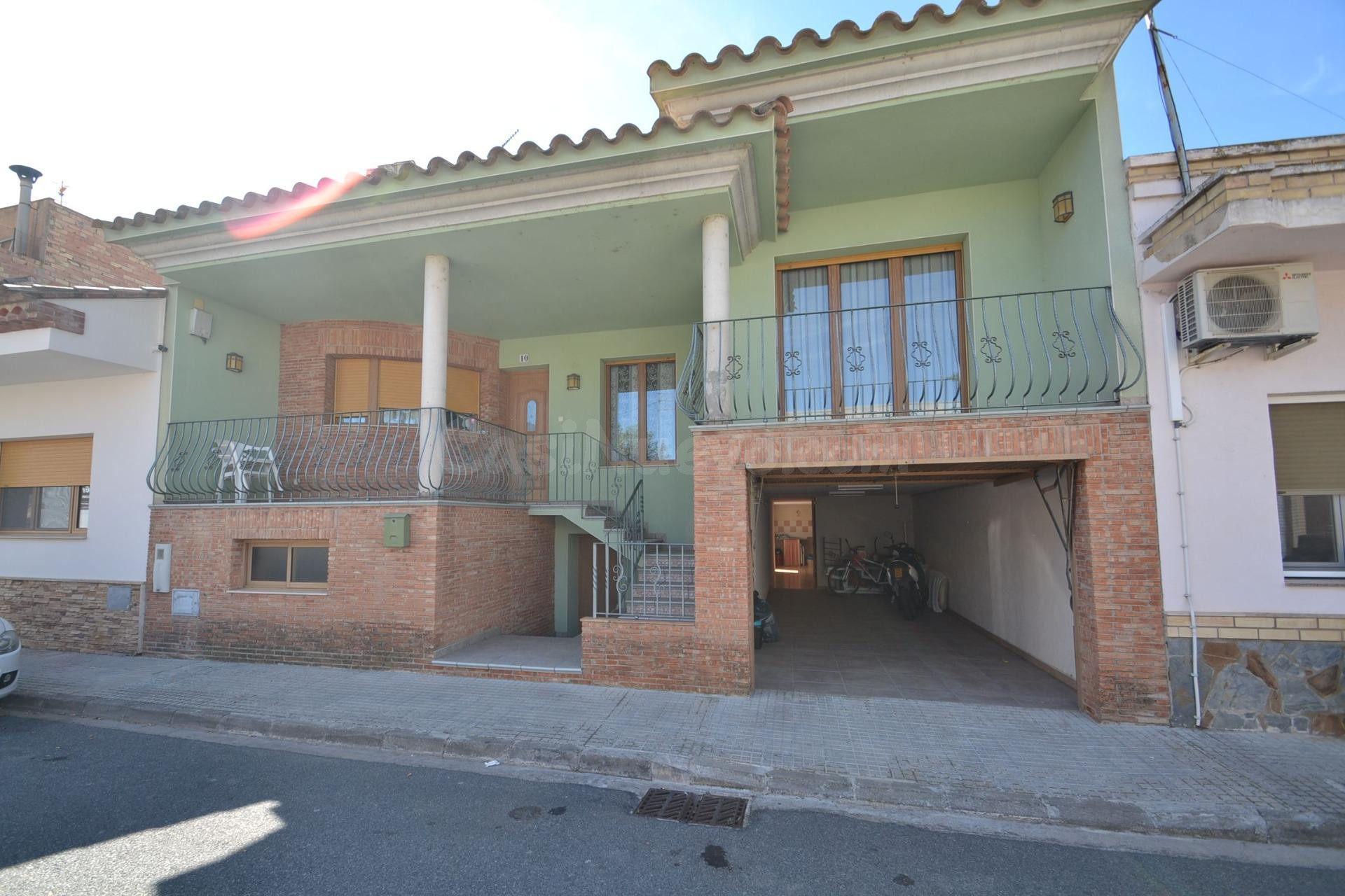 Casa espaciosa en Deltebre