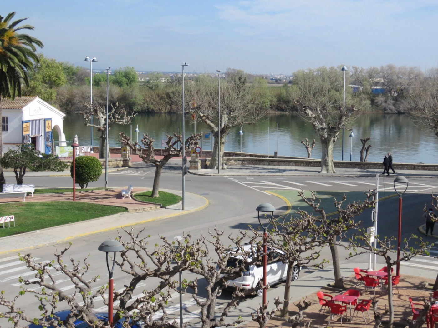 CASA -VISTAS AL RIO-