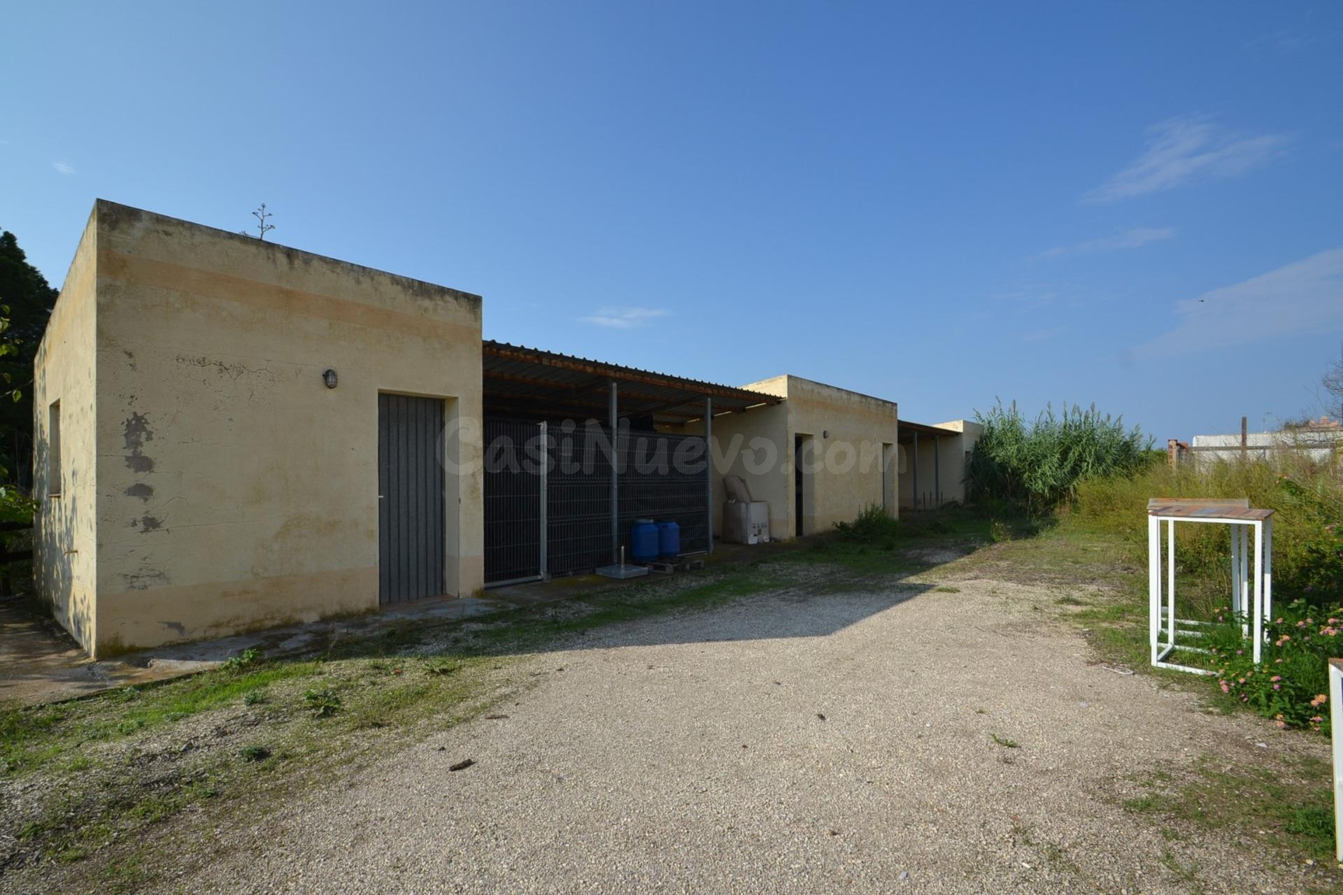 Almacén-trastero con plaza de parking en venta en la urbanización Riumar