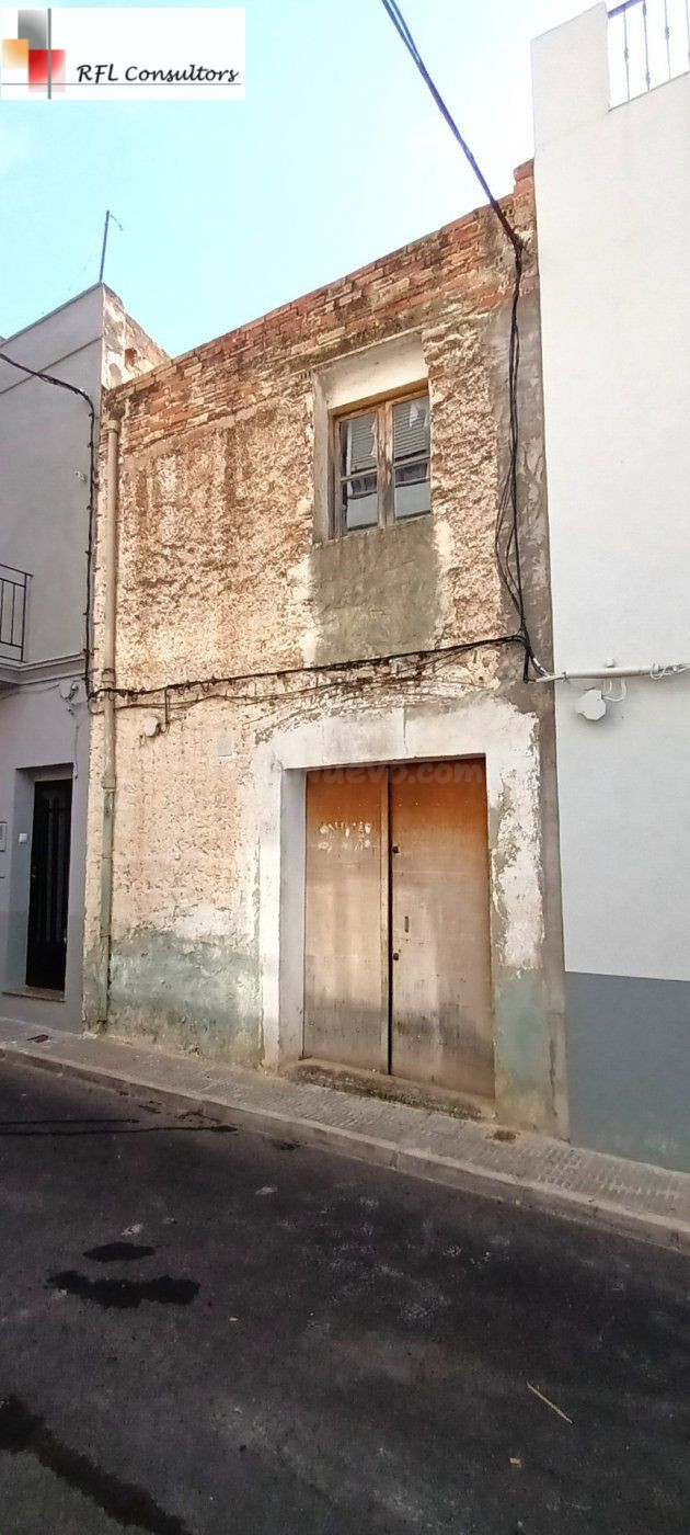 CASA PARA REFORMAR EN TORREBLANCA